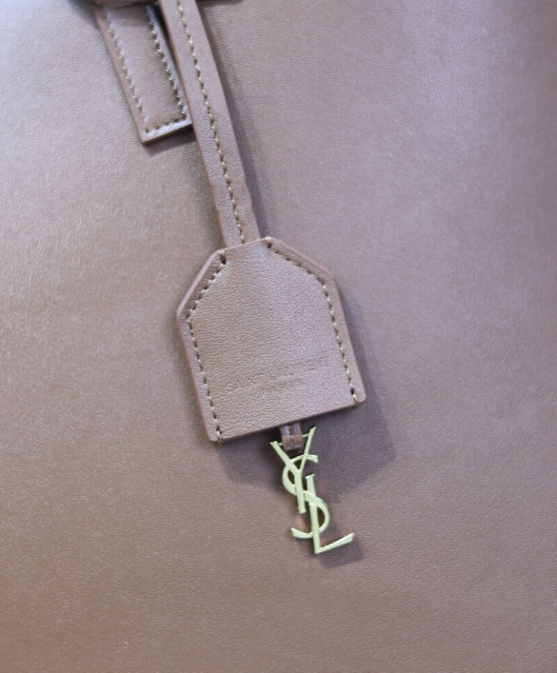 Saint Laurent Shopping Saint Laurent In Leather